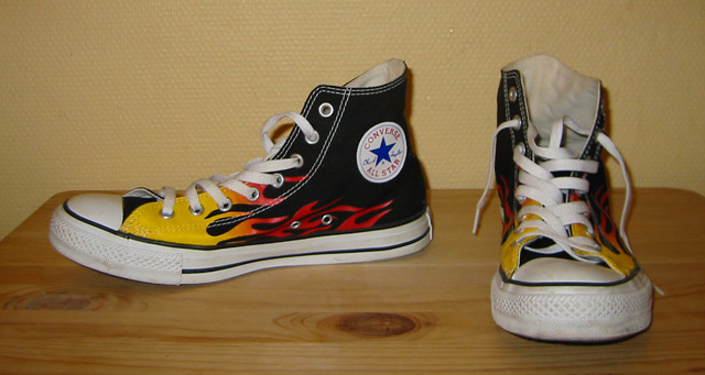 Converse_Chucks_shoes_black_with_flames.jpeg