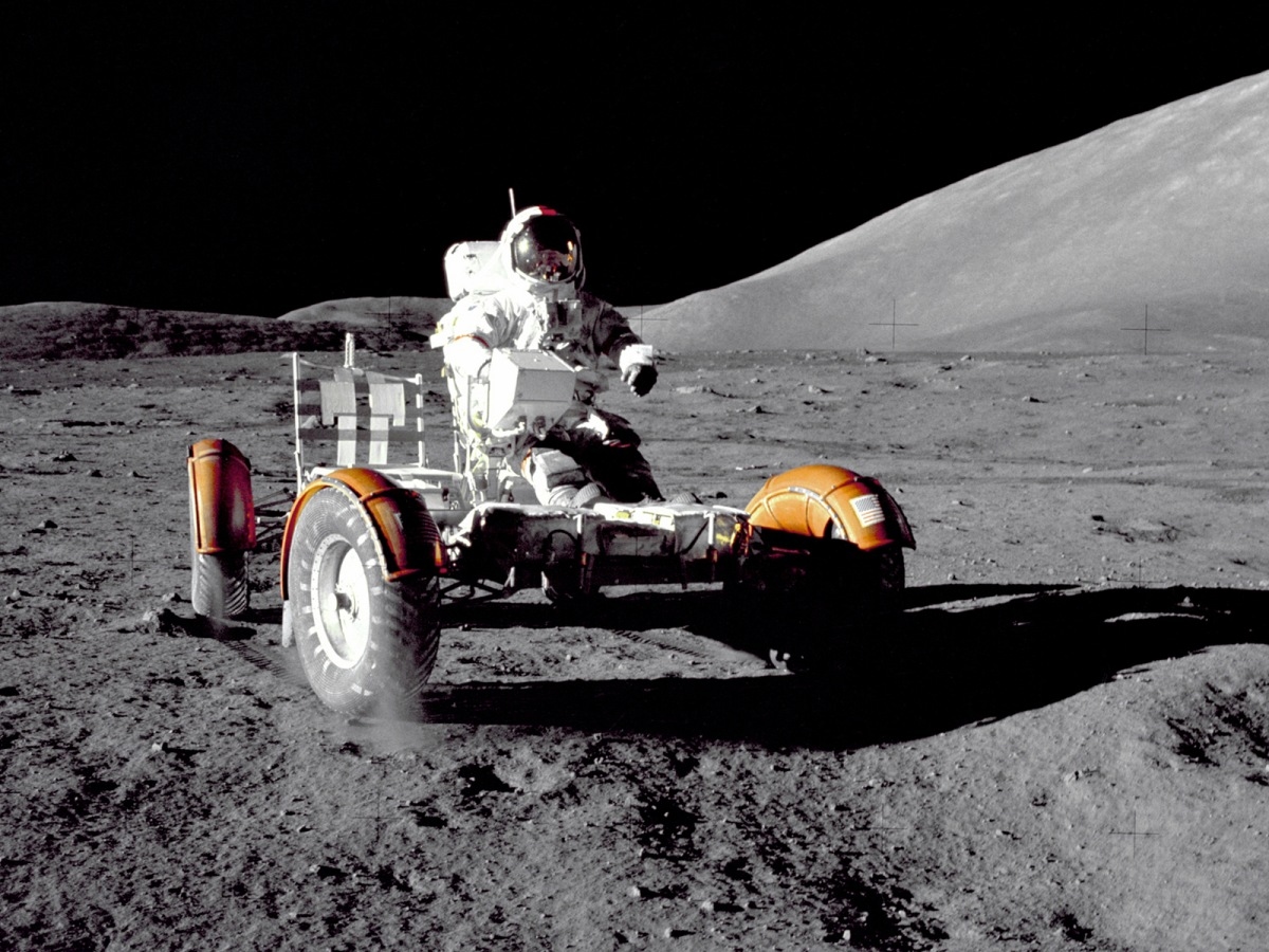 LRV-Apollo17-Eugene-A-Cernan.jpg